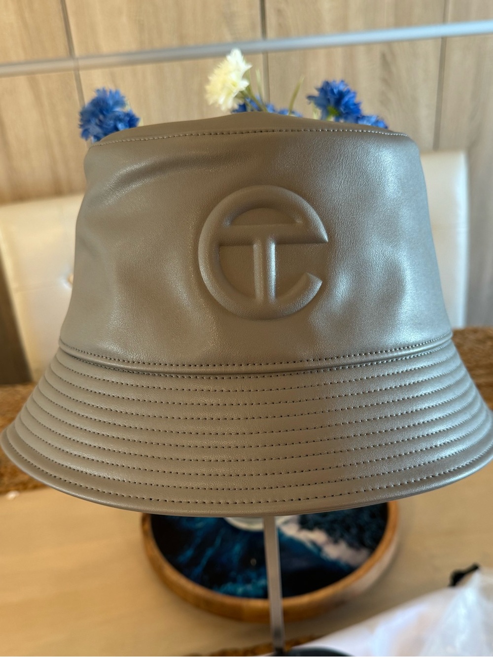 NWT Authentic Telfar UNISEX Bucket Hat - Grey (L/XL) With Dust Bag - Picture 2 of 9